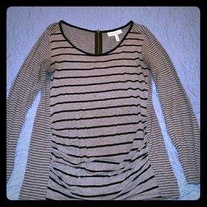 Long sleeve maternity shirt